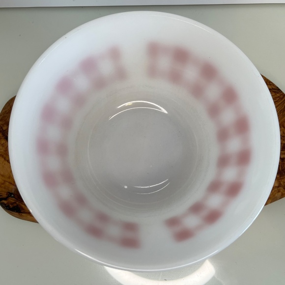 Federal Glass Red Plaid Mixing Bowl Checker Gingham 8in Milk Glass Farmhouse - Picture 5 of 16